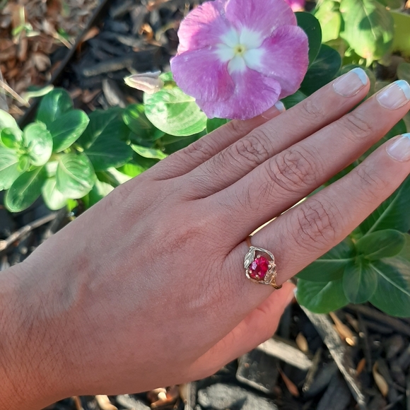 Ring - Picture 5 of 15